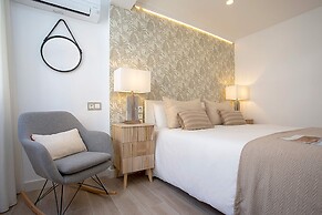 Luxury Apartment in M Laga Victoria