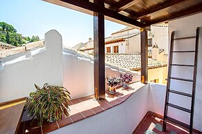 Luxury House in Granada Center Reyes II