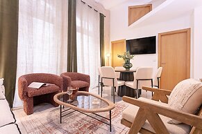 Cozy 3BD Duplex in Seville Center Gran Poder II