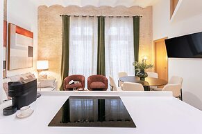 Cozy 3BD Duplex in Seville Center Gran Poder II