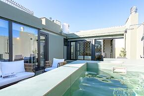 Cozy 3BD Duplex With Private Pool in Seville Center Gran Poder III