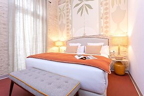 Cozy 3BD Duplex With Private Pool in Seville Center Gran Poder III