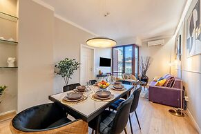Central 3BD Apartment Near Teatro Verdi