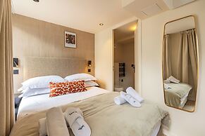 Le White by Sweett