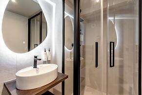 Le White by Sweett