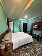 Lahaven Guest House