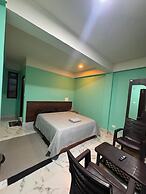 Lahaven Guest House
