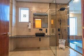 Delight The Lavish Loft Corbett