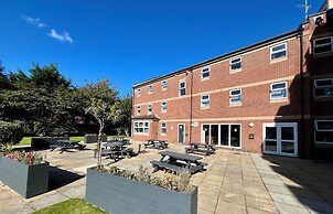 Student Only Myrtle Court