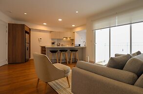 w Exceptional 2BR With Balcony in San Isidro