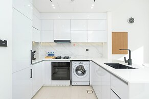 PVH - Serene 1BR - Binghatti House