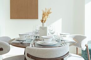 PVH - Serene 1BR - Binghatti House