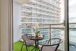 Dessa'sCrib Apartment by Azure 1BR
