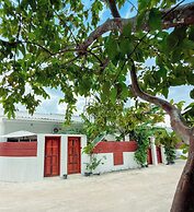 The Wave Dhigurah