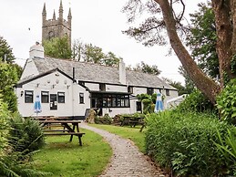 Lannlyvri Lodge