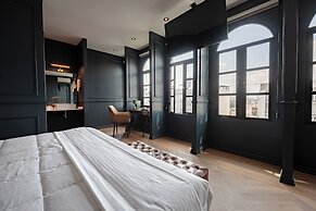 The Sapphire Room