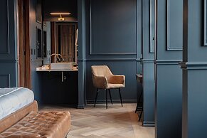 The Sapphire Room
