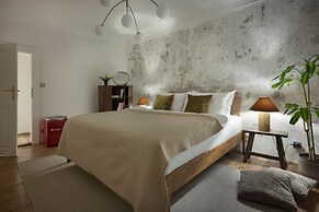 U Suteru Boutique Hotel