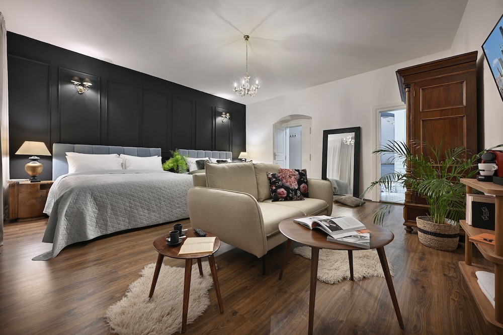 U Suteru Boutique Hotel