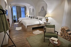 U Suteru Boutique Hotel
