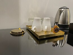 Coco Noir Luxury Villa
