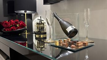 Coco Noir Luxury Villa