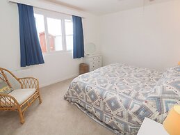Flat 2, Moonrakers
