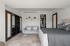Deck 12 Vallarta Residences