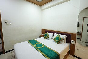 Hotel Royal Raj