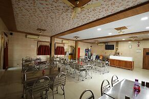 Hotel Royal Raj