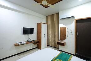 Hotel Royal Raj