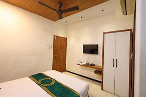 Hotel Royal Raj