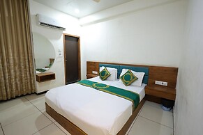 Hotel Royal Raj