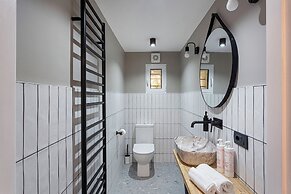 The Designer's Flat by Wonderful Italy