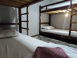 Caravan Hostel