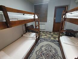 Caravan Hostel