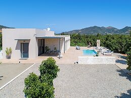 PanStel Luxury Villas - pools & jacuzzi