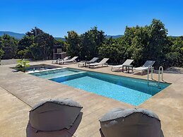 PanStel Luxury Villas - pools & jacuzzi