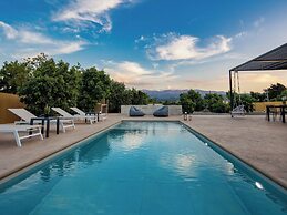 PanStel Luxury Villas - pools & jacuzzi