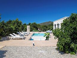 PanStel Luxury Villas - pools & jacuzzi