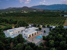 PanStel Luxury Villas - pools & jacuzzi