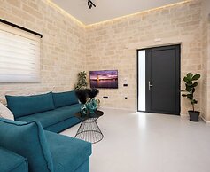 PanStel Luxury Villas - pools & jacuzzi