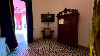 La Casa Rosa Imperial