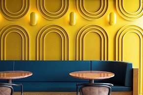 Alt Hotel Ottawa Airport