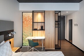 Alt Hotel Ottawa Airport