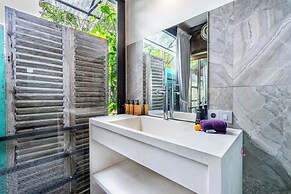 Your Dream Waterfront Villa