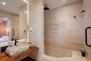 Casa Wayra Tulum - Boutique Condos