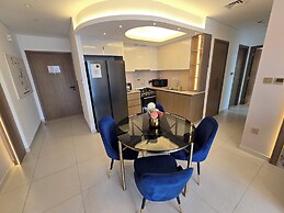 Royale Highend  Burj and Fountain View