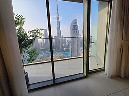 Royale Highend  Burj and Fountain View