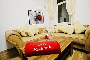 Cozy 2BR Apartment Near Augarten